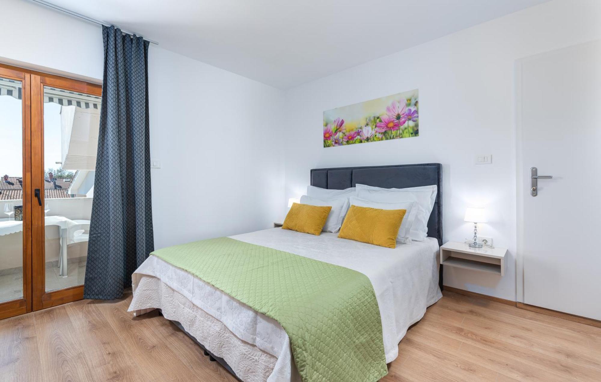 Apartments Viktor Porec Bagian luar foto